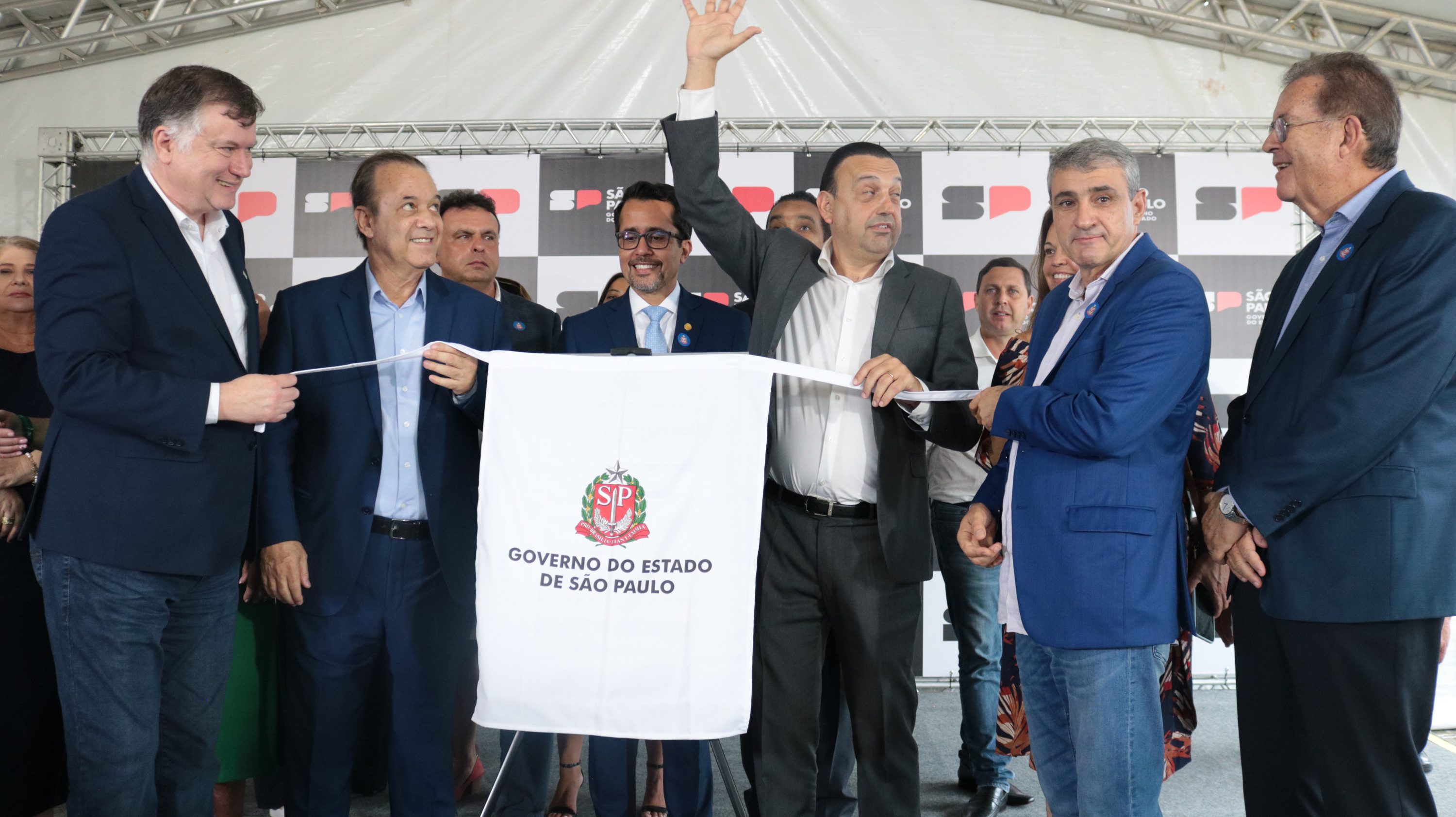 Governador inaugura centro de reabilitação em Taubaté